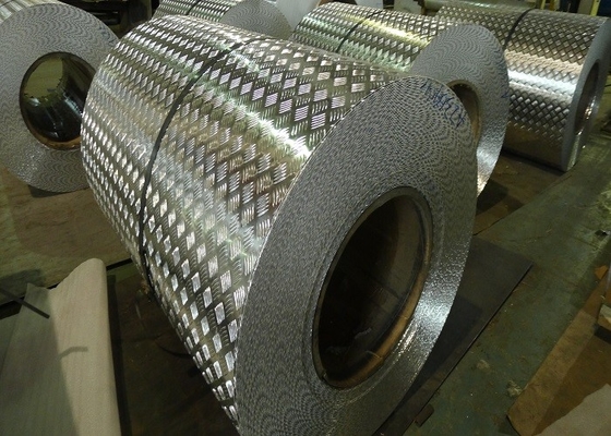 Κίνα Το αντι σκαλοπάτι πιάτων διαμαντιών αργιλίου ολισθήσεων προχωρεί το φύλλο αργιλίου 6061 1.0mm για τους ανελκυστήρες προμηθευτής